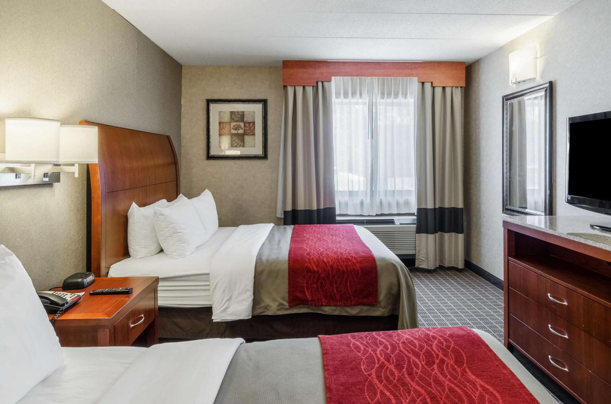 Comfort Inn & Suites Вэст спрингфильд Экстерьер фото