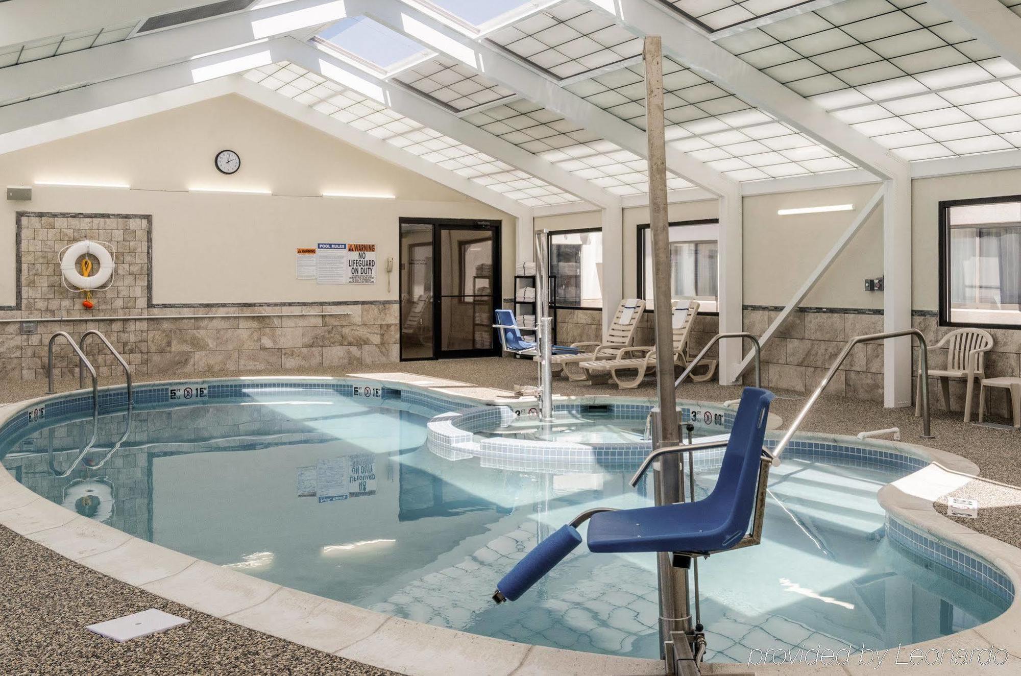 Comfort Inn & Suites Вэст спрингфильд Экстерьер фото